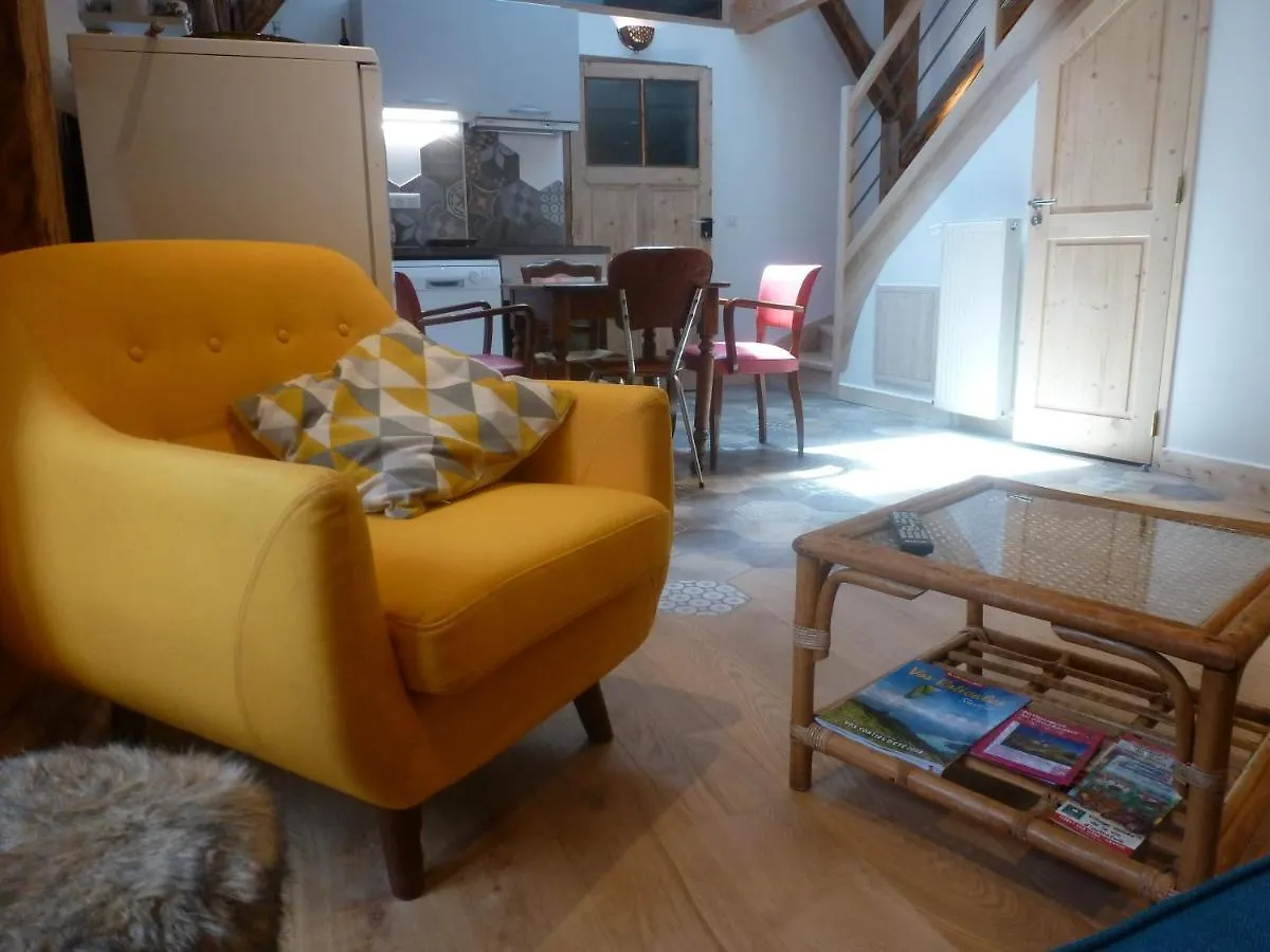 Couette-café Au Cheval Blanc - appartements et chambres d'hôtes Albertville France